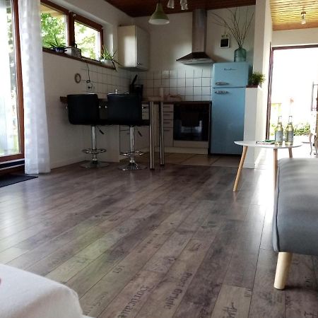 Schoene Einzimmer Wohnung Zwischen Bodensee Und Allgaeu Neukirch  Luaran gambar