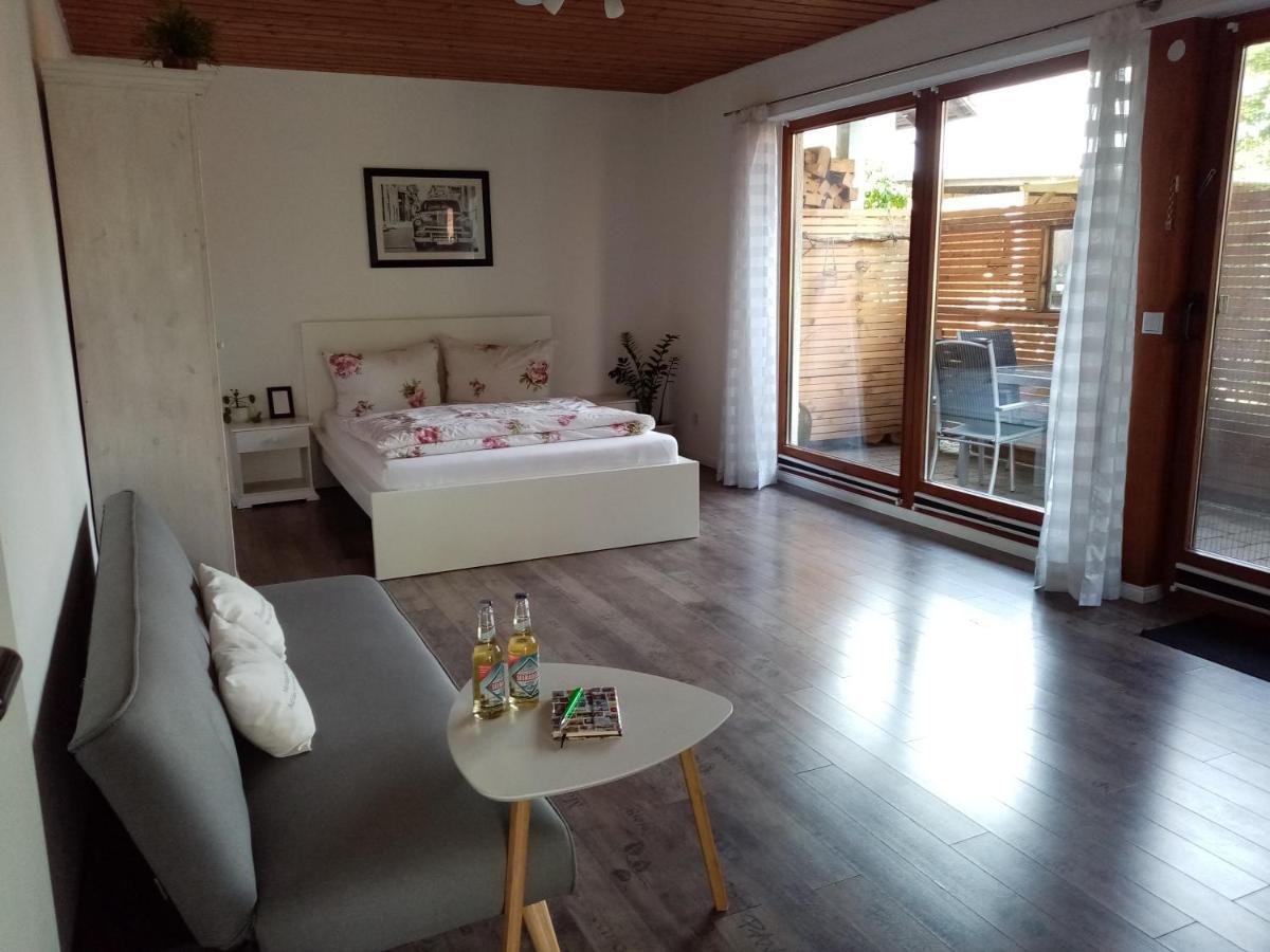 Schoene Einzimmer Wohnung Zwischen Bodensee Und Allgaeu Neukirch  Luaran gambar