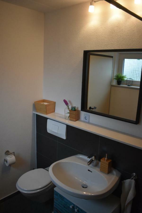 Schoene Einzimmer Wohnung Zwischen Bodensee Und Allgaeu Neukirch  Luaran gambar